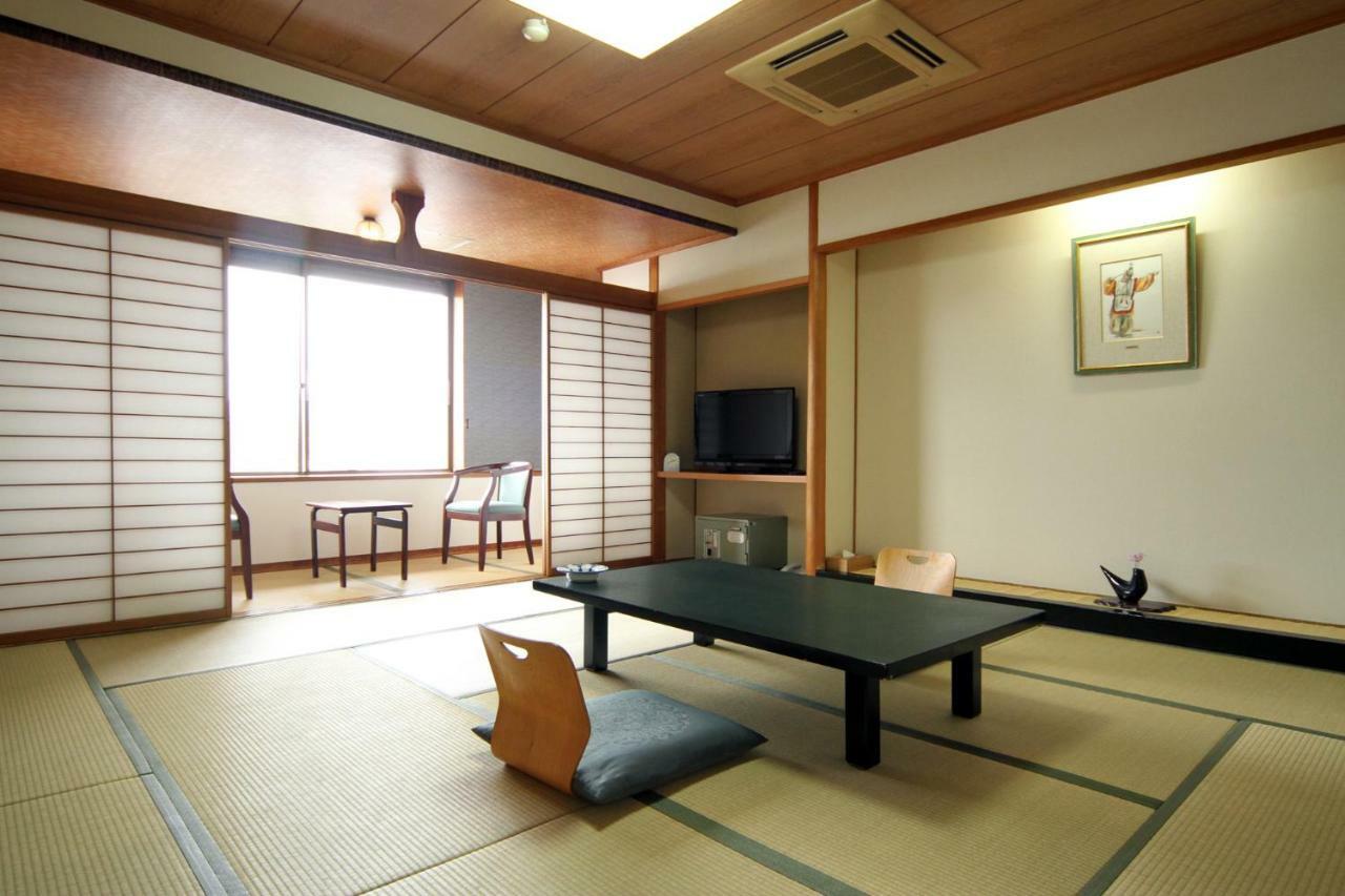 Miyajima Hotel Makoto Itsukushima Экстерьер фото